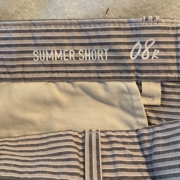 Gap Pin Stripped Summer Short - Picture 3 of 5